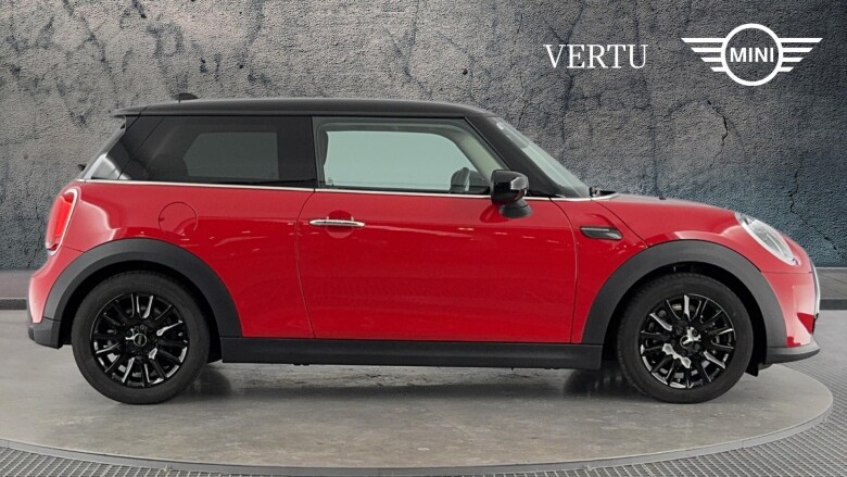 MINI Hatchback 1.5 Cooper Classic Premium 3dr Petrol Hatchback